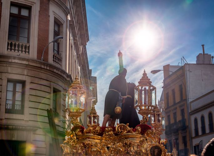 Alquilar velero en Alicante en Semana Santa