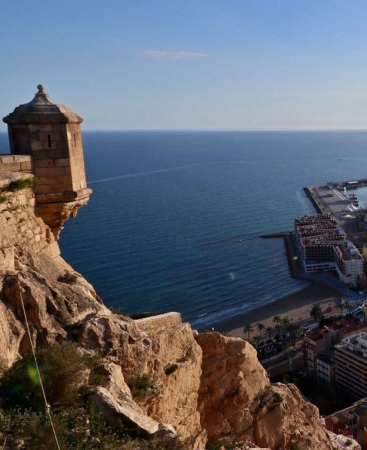 Paseo en velero en Alicante de tardeo