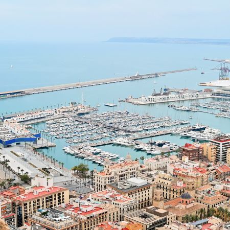 Puerto marítimo de Alicante
