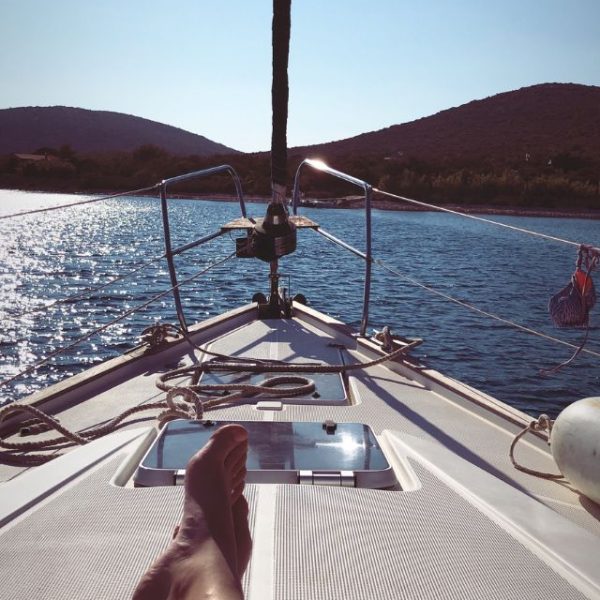 Paseo en velero por la costa de Alicante