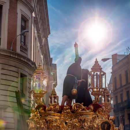 Alquilar velero en Alicante en Semana Santa